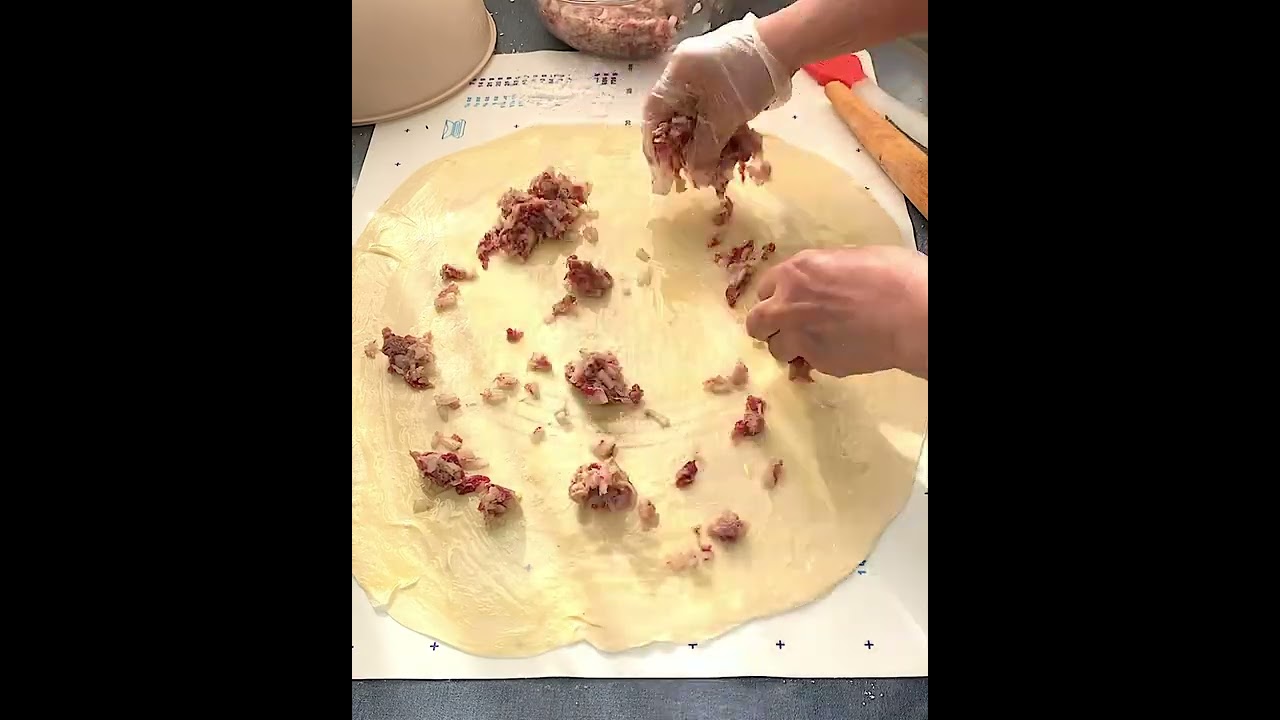 Узбекская лепёшка КАТЛАМА с мясом и луком !