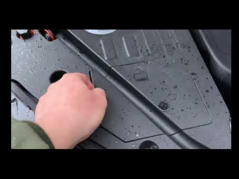 Горловина омывайки под капотом Geely Coolray (Кулрей Клуб)