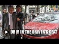 Dr Mahathir drives himself to official event
