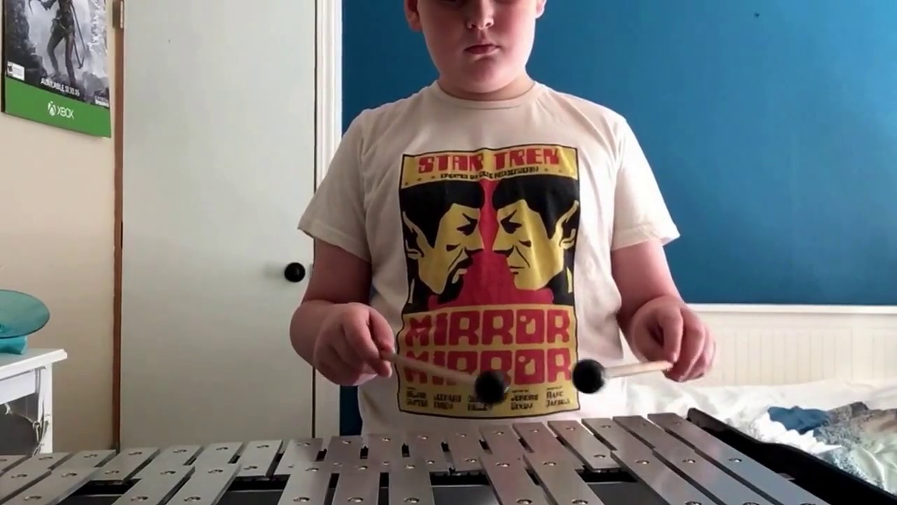 epic boi plays lit song (warning very epic). YouTube