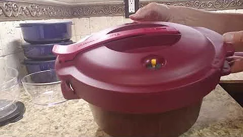 Heather Wheeler cooks CHICKEN N NOODLES TUPPERWARE...