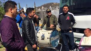 En Resumen - Banda Los Recoditos le cumple el sueño a fan