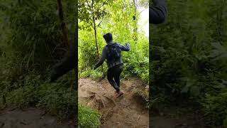 downhill mode trabas🤪✌️🔥🏄💃🏃 #running #galaubrutal #hybrid #fypシ #masukbranda #trending #trailrunning