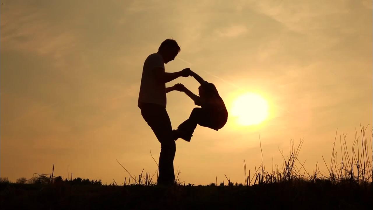 My father's son перевод. My father's son. Ребенок бежит обниматься. Father's day. May fathers son.