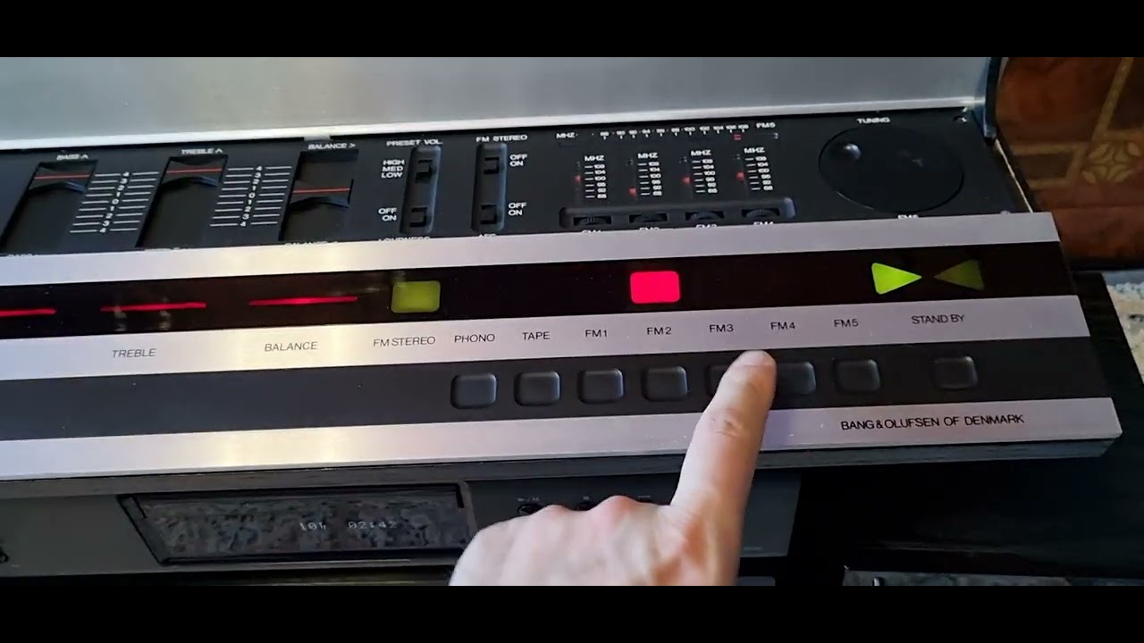 家電 1976 BANG & OLUFSEN BEOMASTER 1900 BANG&OLUFSEN BEOMASTER 1900 - YouTube