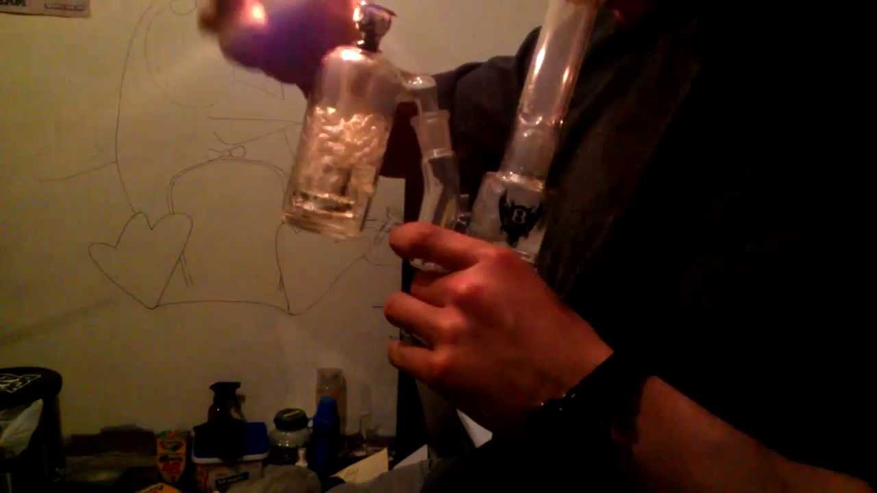 Bent Glass Falcon B13 with Bent Ashcatcher