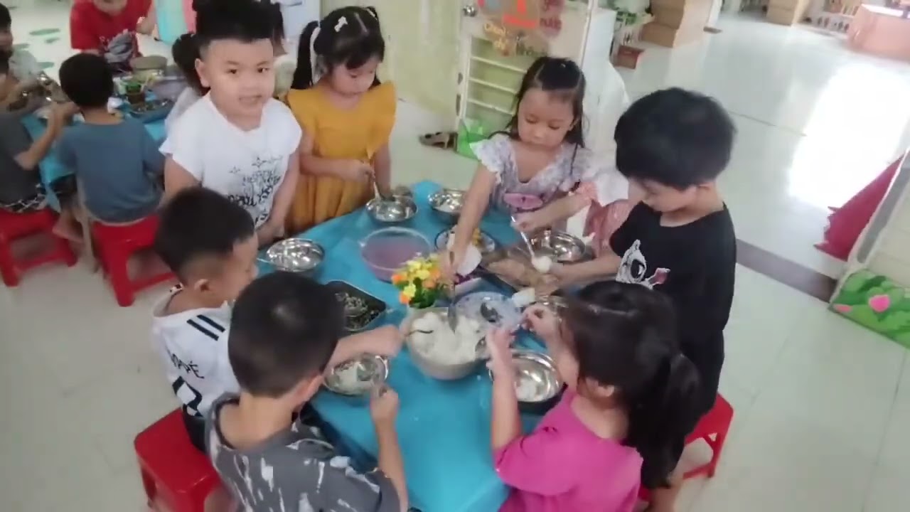 GÓC TUYÊN TRUYỀN: 📣📣 “BỮA CƠM GIA ĐÌNH” CỦA CÁC BẠN NHỎ LỚP LÁ 4