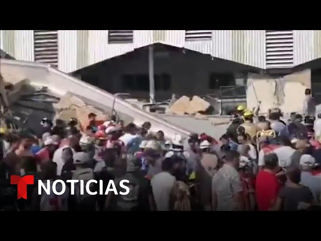 Siete muertos por colapso de techo de iglesia en México | Noticias Telemundo