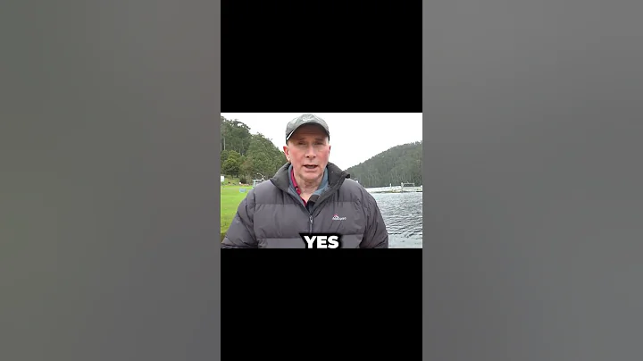 Why athletes put the blade in with back-splash #rowing #sculling #rowingclub