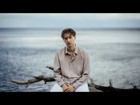 Mateusz Ciawłowski - Tonę (Official Music Video)
