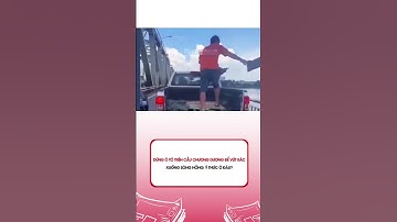 Dừng ô tô trên cầu Chương Dương để vứt rác xuống sông Hồng: Ý thức ở đâu?