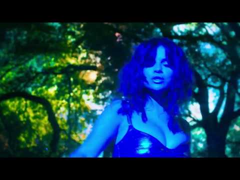 selena-gomez---rare-(official-video)-(2)-whatsapp-status