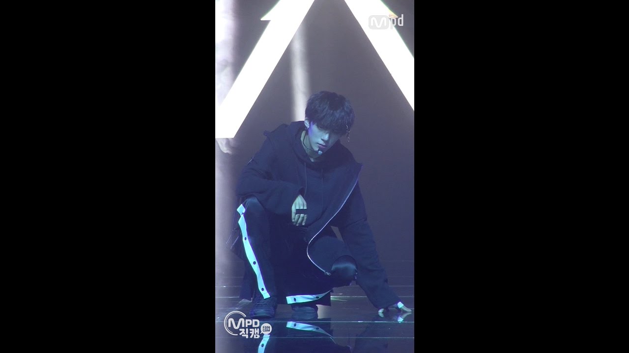 [MPD직캠] 몬스타엑스 민혁 직캠 'Fighter' (Monsta X MinHyuk Fancam) | @MCOUNTDOWN_2016.10.6