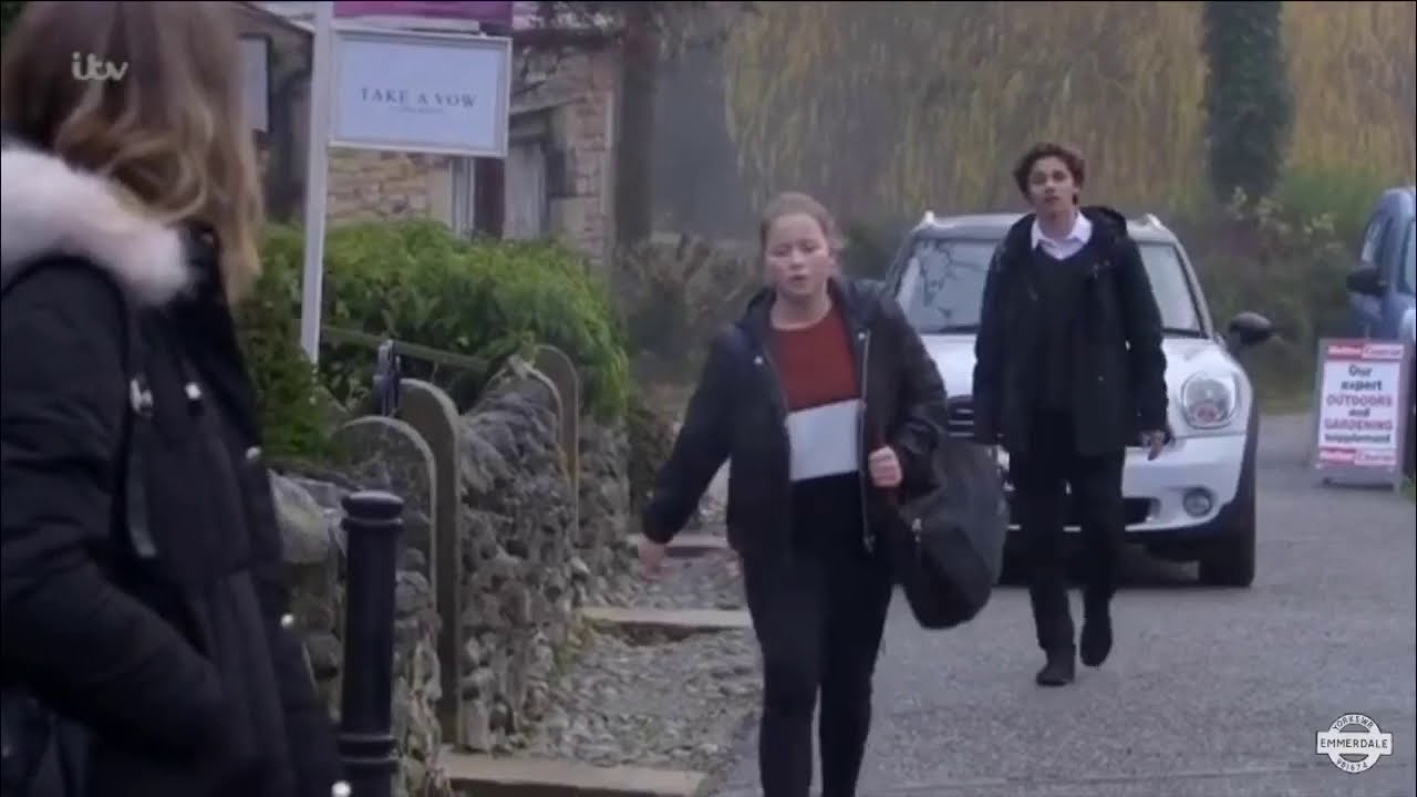 Liv Flaherty 31st January 2019 - liv and jacob talk through his mistakes