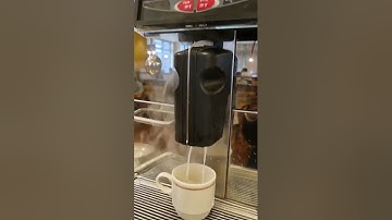 MINUM KOPI DI JEPANG ! #shorts