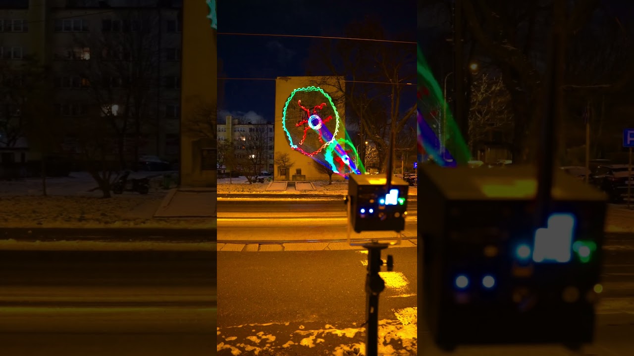 Он только что нанёс лазерную карту на стену! 