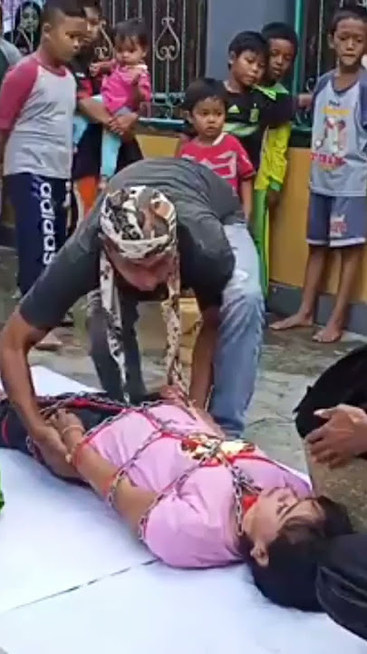 Sintren bisakah melepas semua ikatanya?