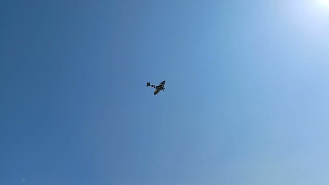 Supermarine Spitfire Mk Vb AB910 Flypast @ WARAG 2023