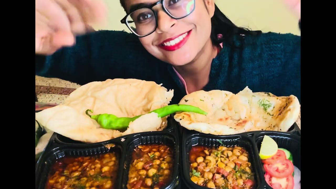Eating | CHOLE BHATURE | CHOLE KULCHE  | UNCUT | ASMR | MUKBANG | PALAVVI AGGARWAL