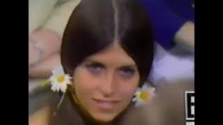 Smothers Brothers - Hippie Chick Clip