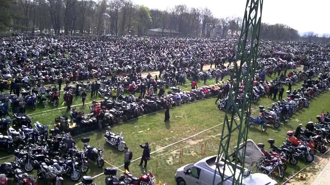 Częstochowa Zlot Motocyklowy 17.04.2011 widok z góry 1 dragon ball z kakarot
