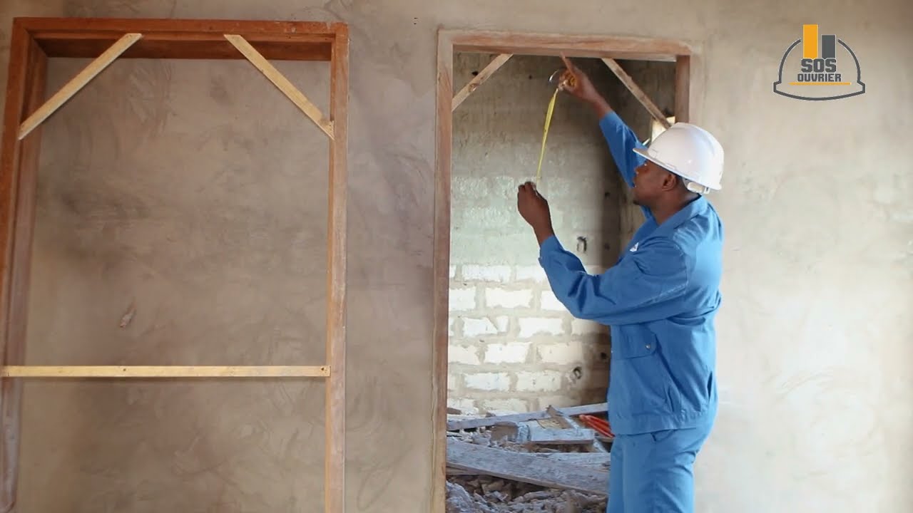 COMMENT FIXER UN CADRE DE PORTE ? - YouTube