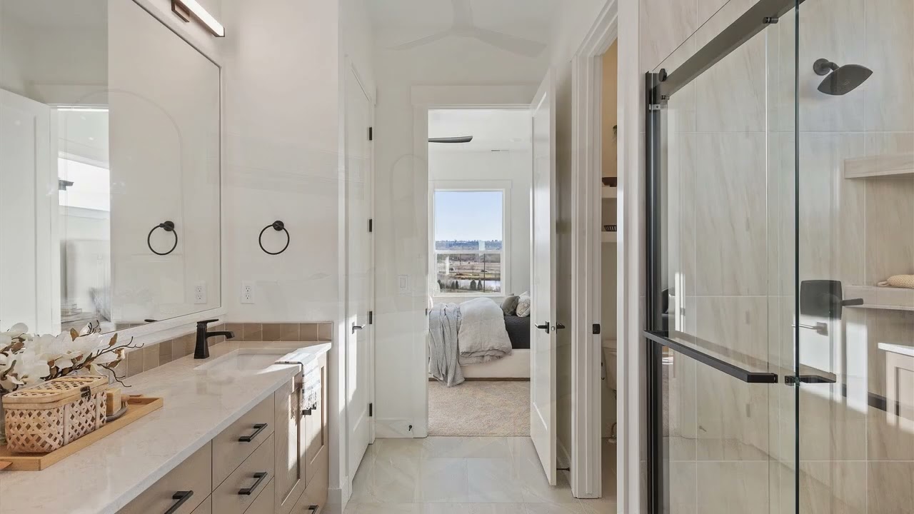 3527 E Warm Springs Ave, Boise, ID