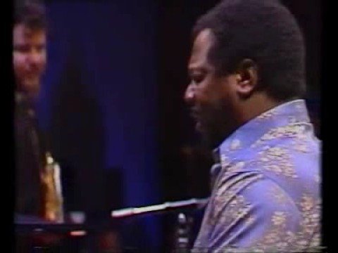 (Different) Stuff - Strokin' - 1986