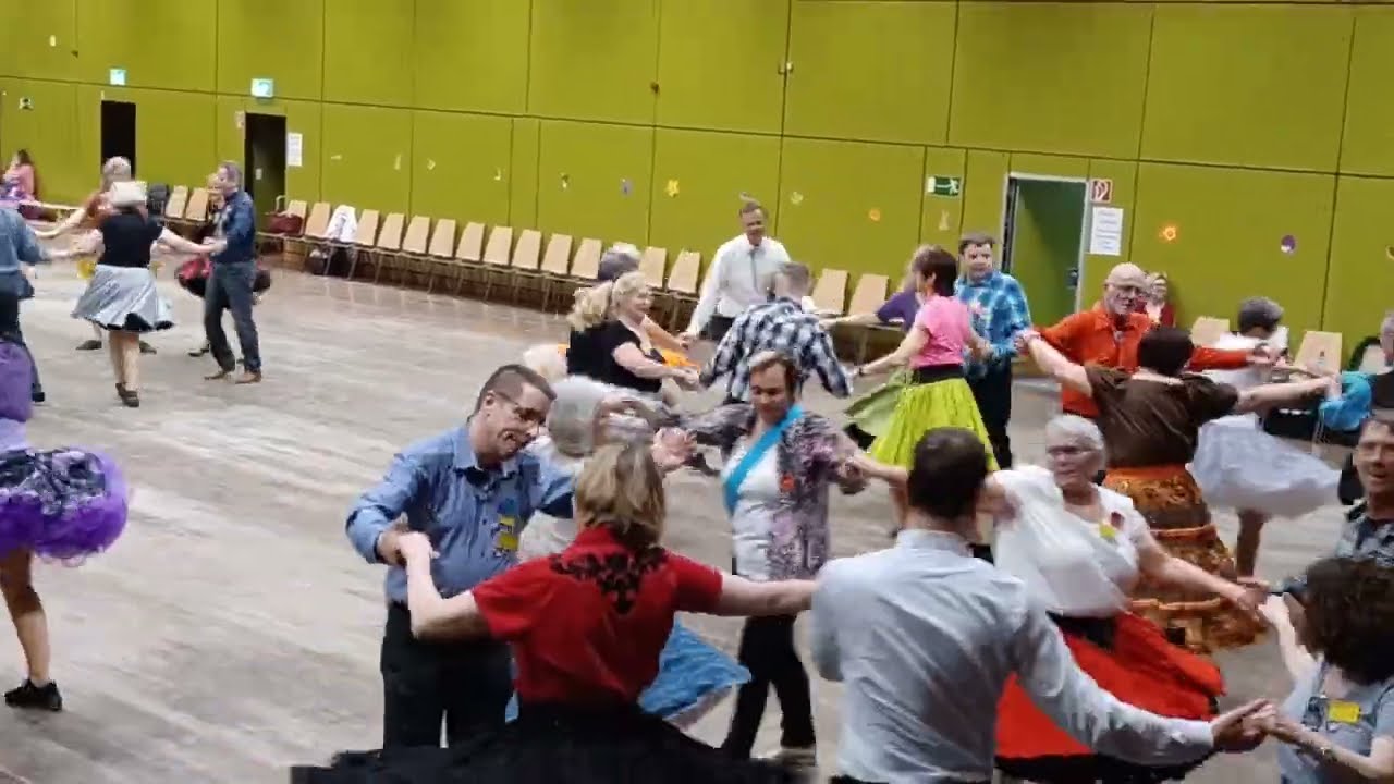 2023 Palmbunny Dance  "Humming Bird" Singing call by Jürgen Kutt and the Junker Family