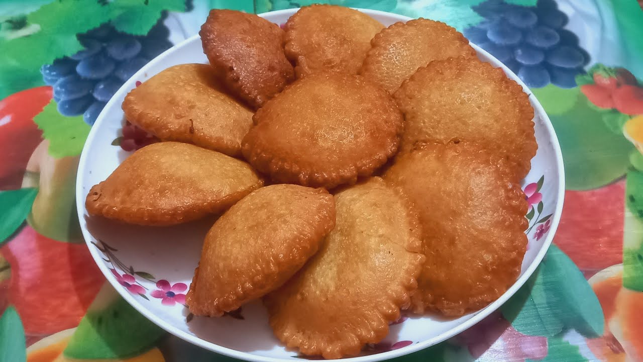 নরম তুলতুলে তেলের পিঠা রেসিপি।পুয়া পিঠা।Bangladeshi teler pitha recipe