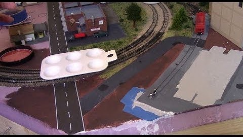 Building an N scale layout 17- Making a retaining wall.