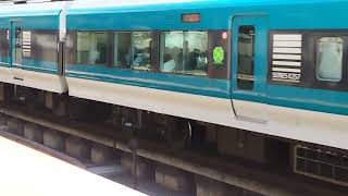 E257系2000番台オオNA-03編成横浜駅発車