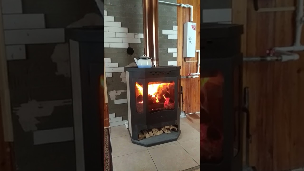 Печь камин Бавария призматик с плитой и теплообменником - YouTube