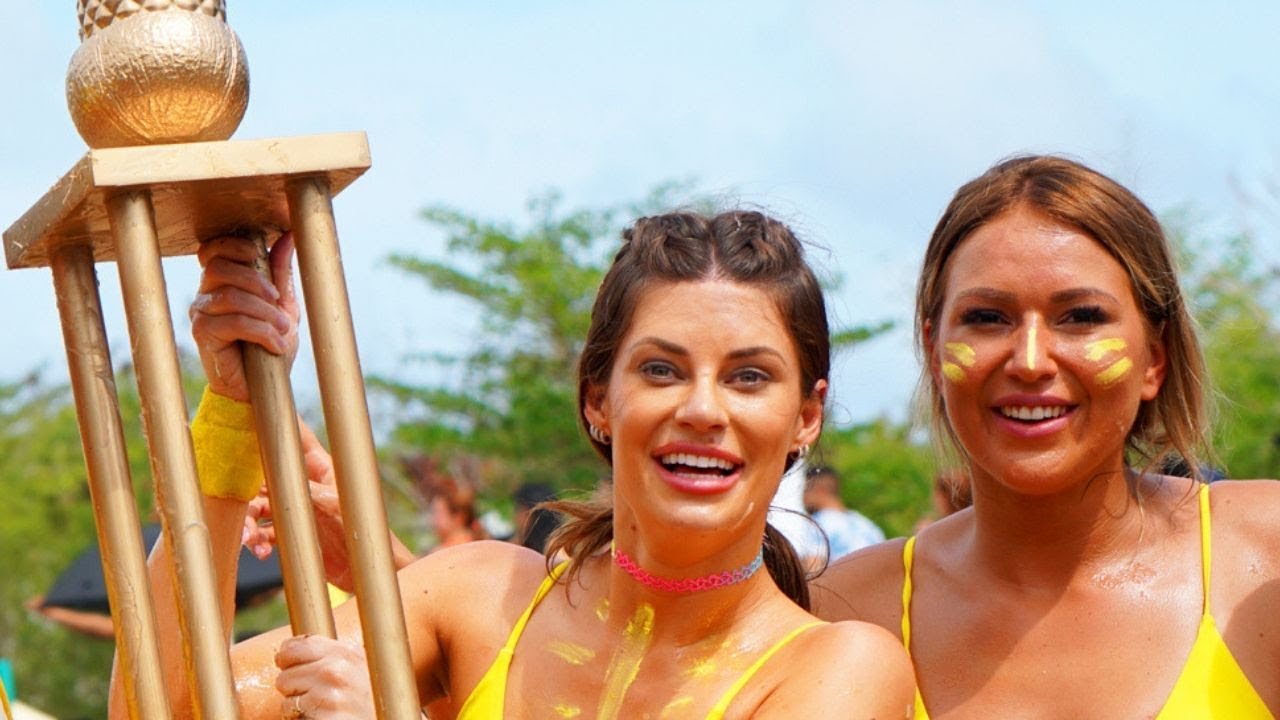 hannah stocking tie dye hoodie