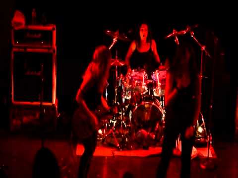 Friends Like Mine - The Donnas @ the Troubadour (8/7/10)