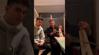 Gelemeyiz Yan Yana シ Şfet Ürkü