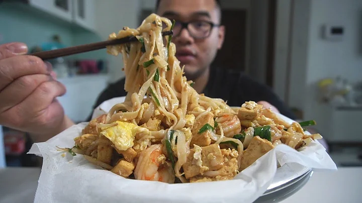 The PAD THAI You Find On The Streets Of Thailand R...