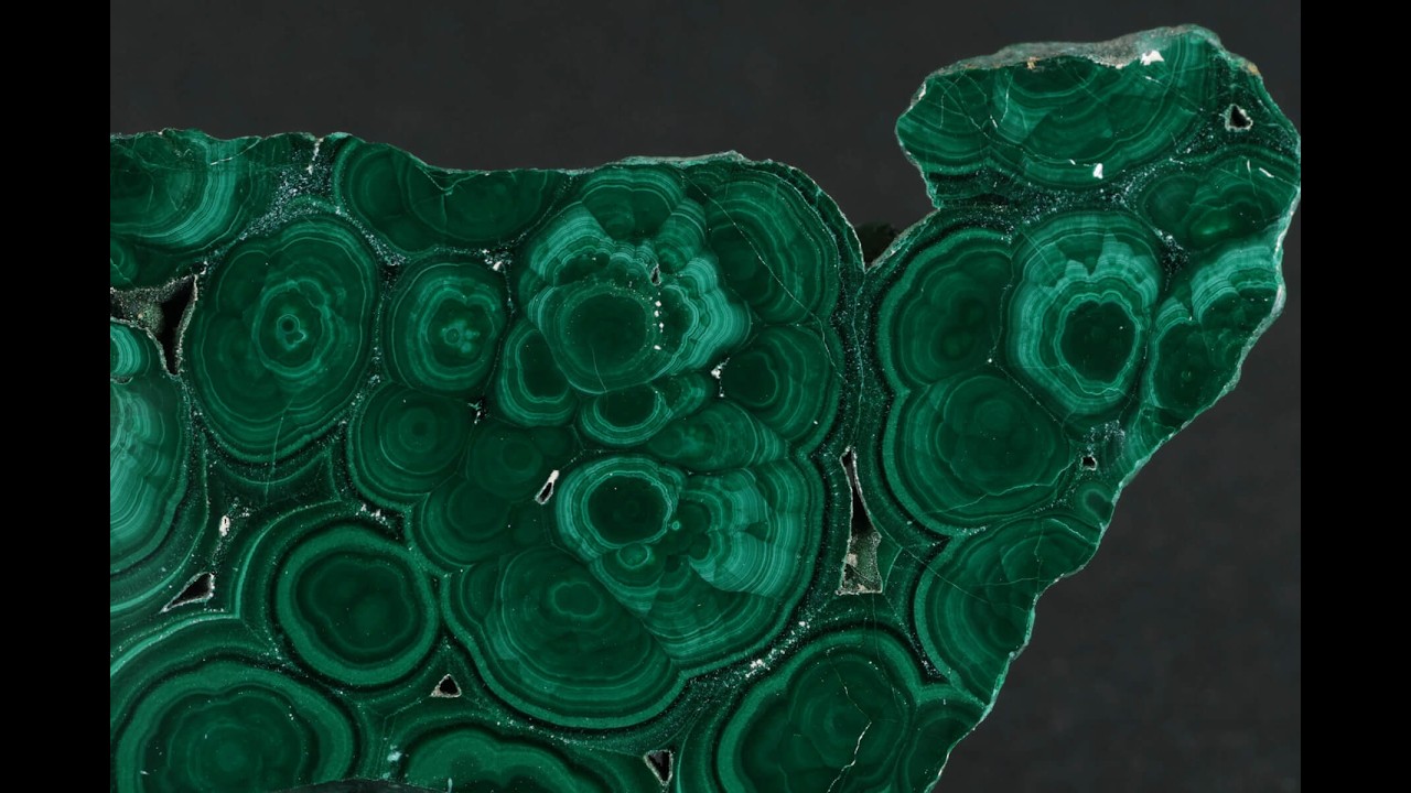 マラカイト (孔雀石) 原石 二面磨き 46.5g / Malachite - YouTube