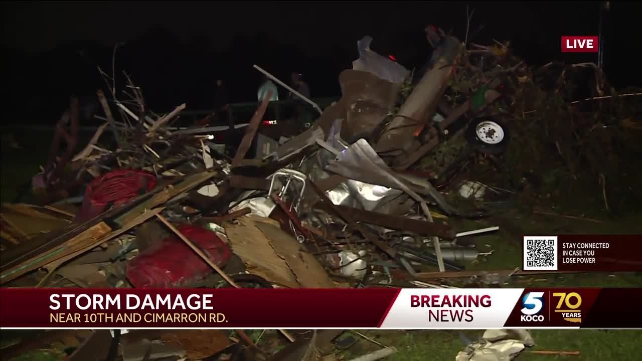 Nebraska: Tornado zerstört Häuser, Truck kippt auf die Seite