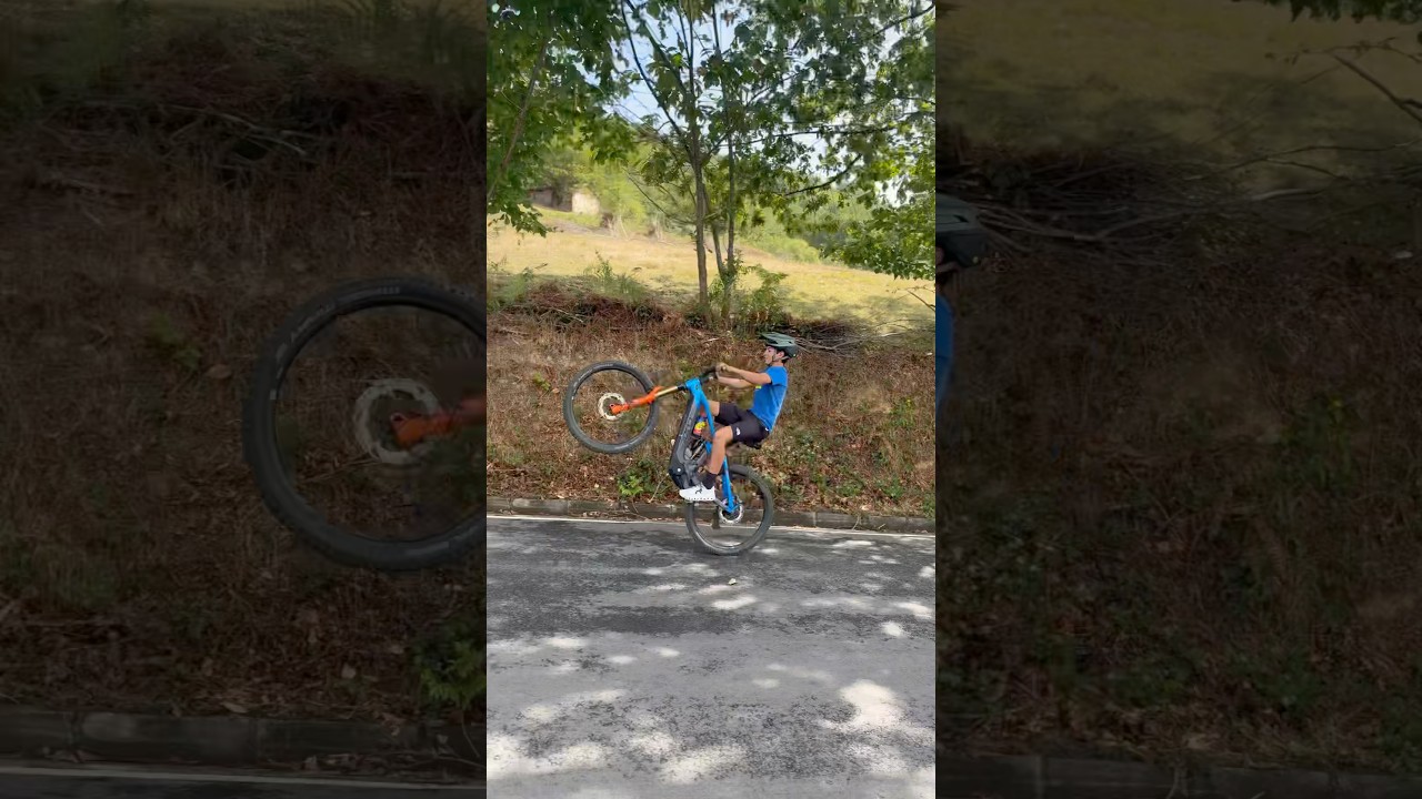 Talented kid 👶 #lavueltaespaña #skills #asturias #rider #kids #bike #cube #angliru #talent