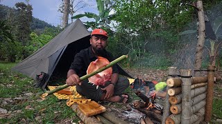 Solo Camping Bushcraft Tepi Sungai Jernih | Ikan Bakar Berlado, Serawa Durian & Brew Kopi