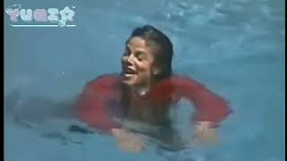 MJ funny moments! (In a pool) 2nd vid btw