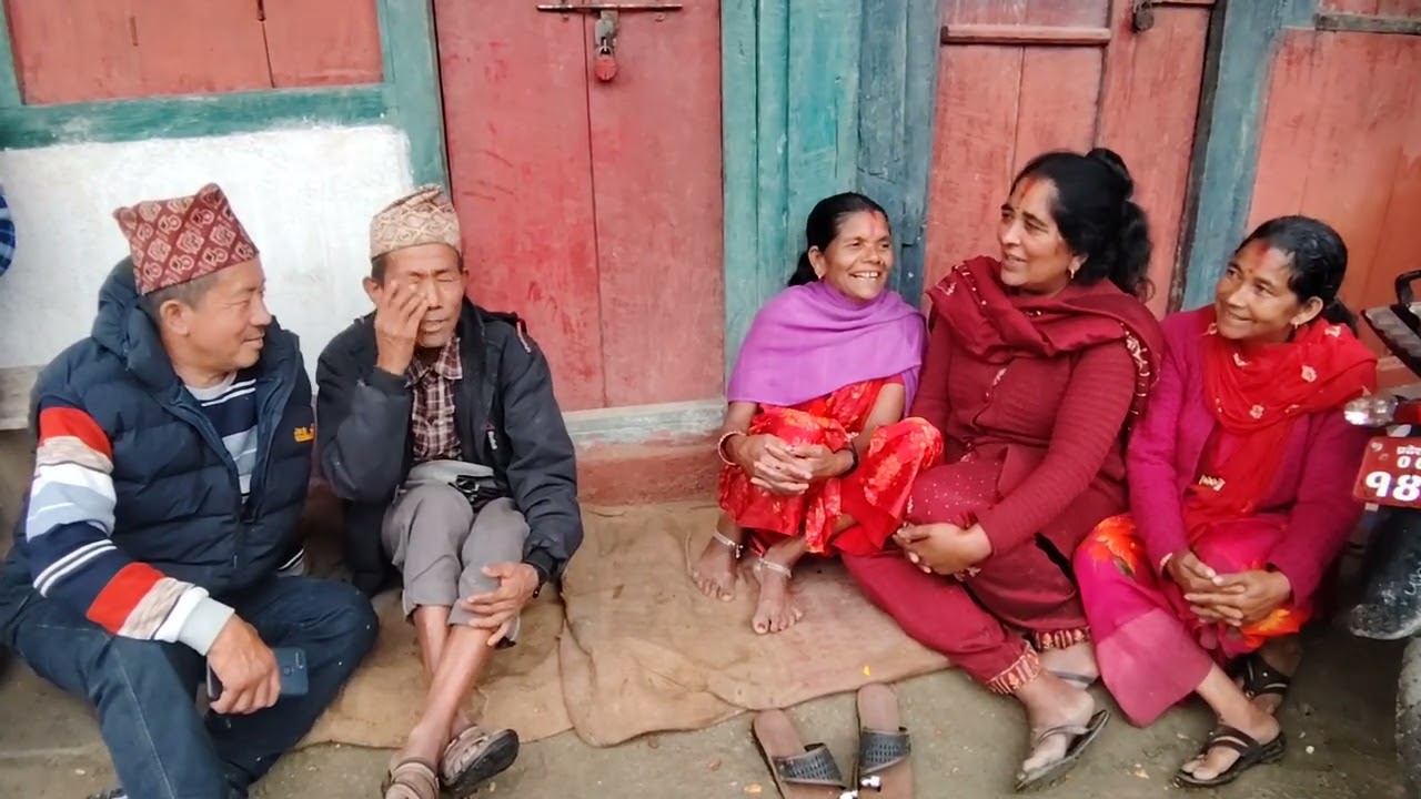 तिनपाटन ८ वाक्सु उत्तरायणि घाट एकादशि बजारमा सुनियको  यो उत्कृष्ट लहरे भाका !