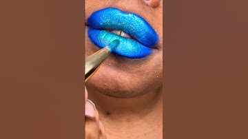 Achieve the Perfect Glossy Blue Ombre Lip: Step-by-Step Tutorial