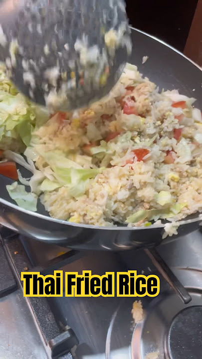 Easy step to do Thai fried rice 🇹🇭 #food #thaifood #cooking #thaidish #friedrice