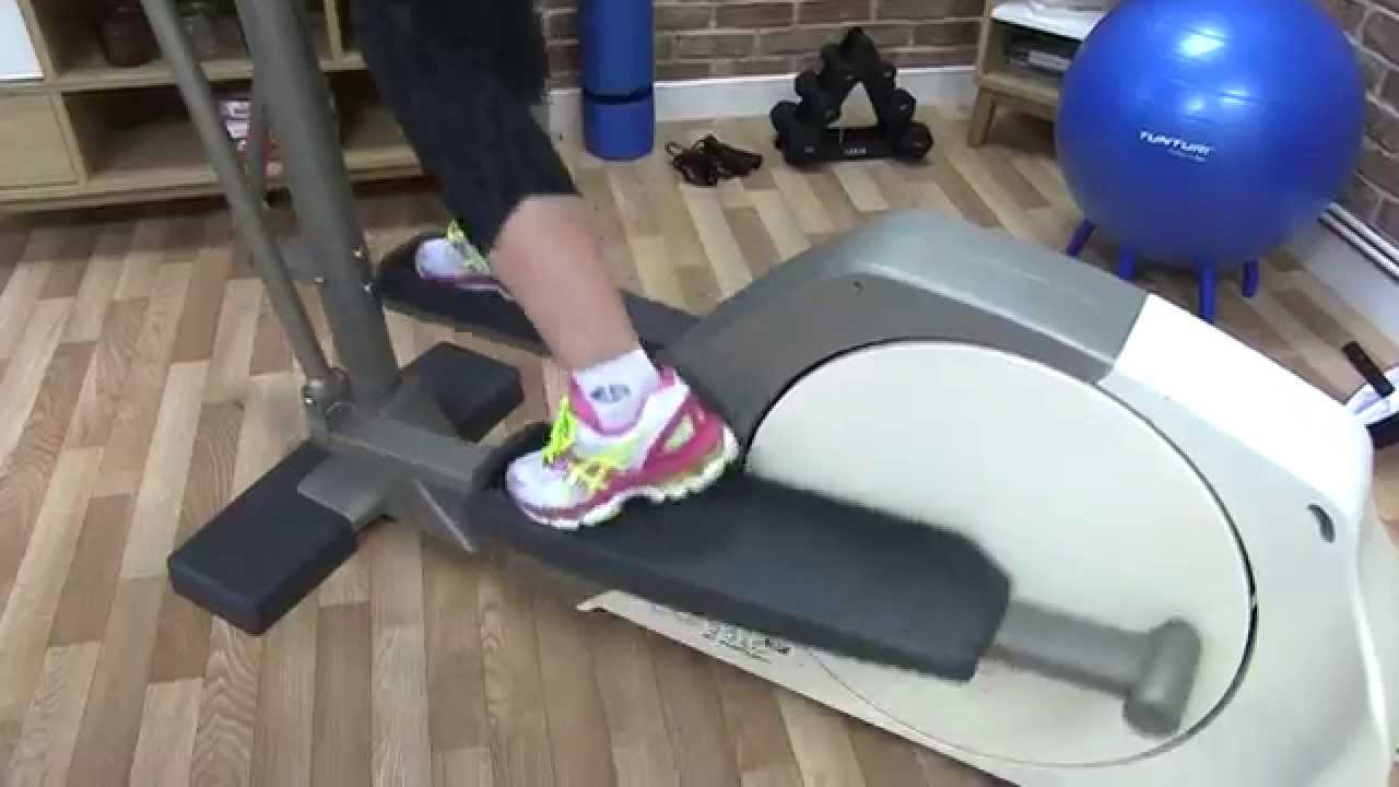 Tunturi Classic Cross R 3.0 Elliptical Cross Trainer - YouTube