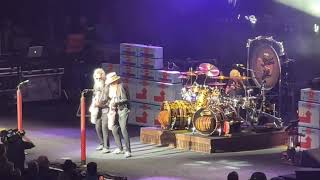 View Legs Performance by ZZ Top Live at Pine Knob Concert