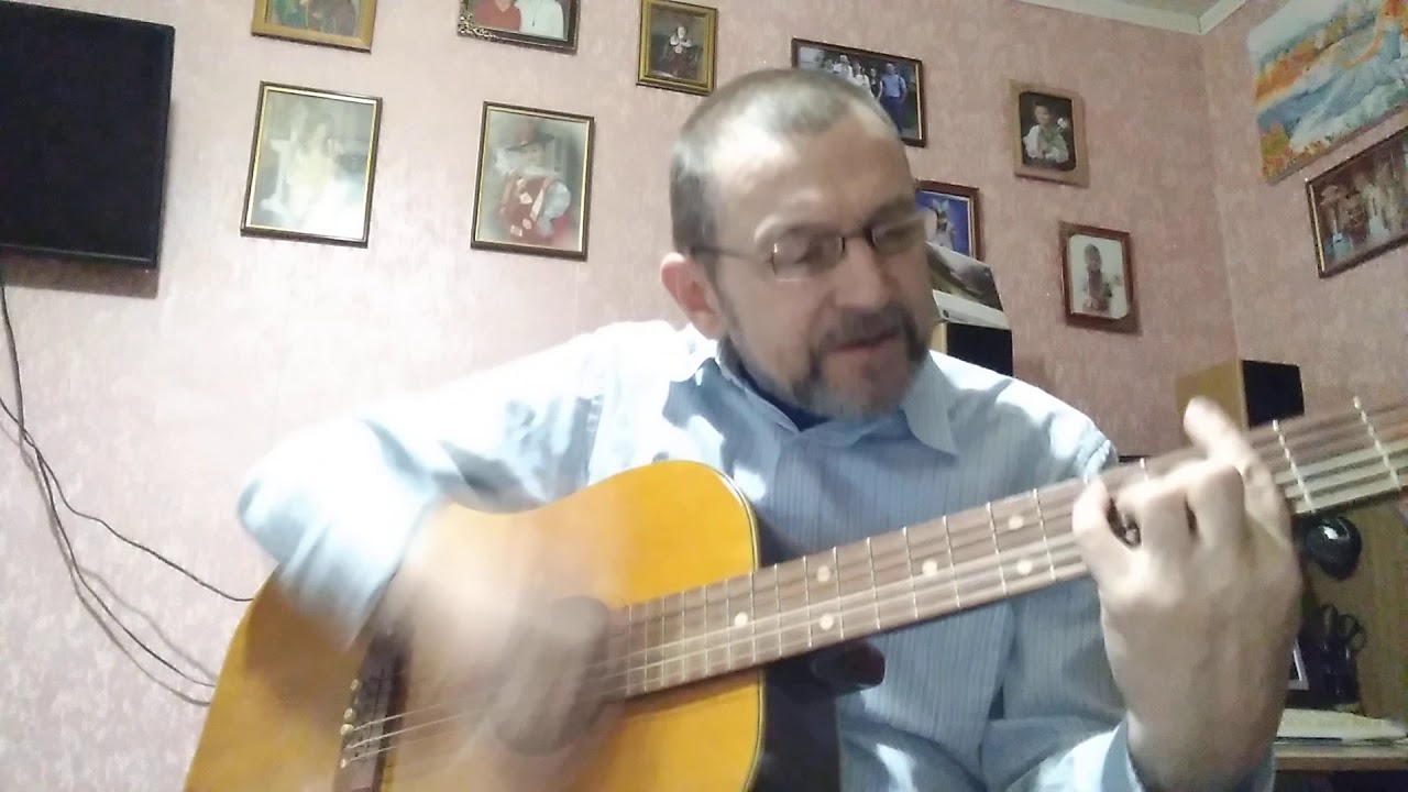 За нашим стодолом.