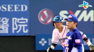 20130918 CPBL 犀牛VS桃猿 6下 郭嚴文掃中林克謙的變速球直接攻上二壘