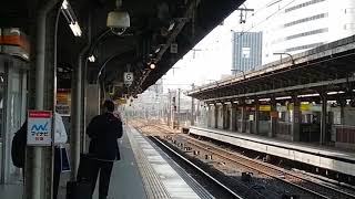 目の前で警笛を一声鳴らしてくれました!。EF210 171号機牽引仙台タ発福岡タ行1073レ名古屋6番線通過